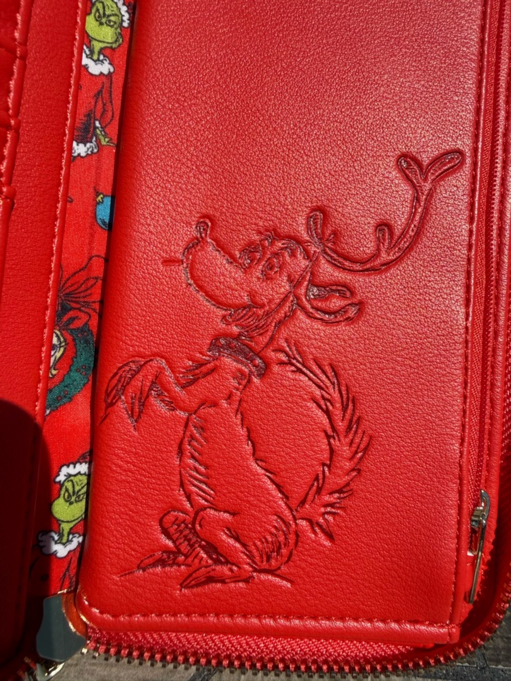 EUC Loungefly Dr. Seuss The Grinch Loves The Holidays Zip Around Wallet - Picture 7 of 8